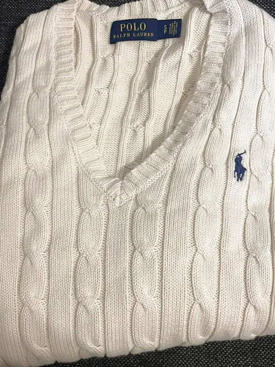 Polo V-Neck Pretzel Cable Knit S