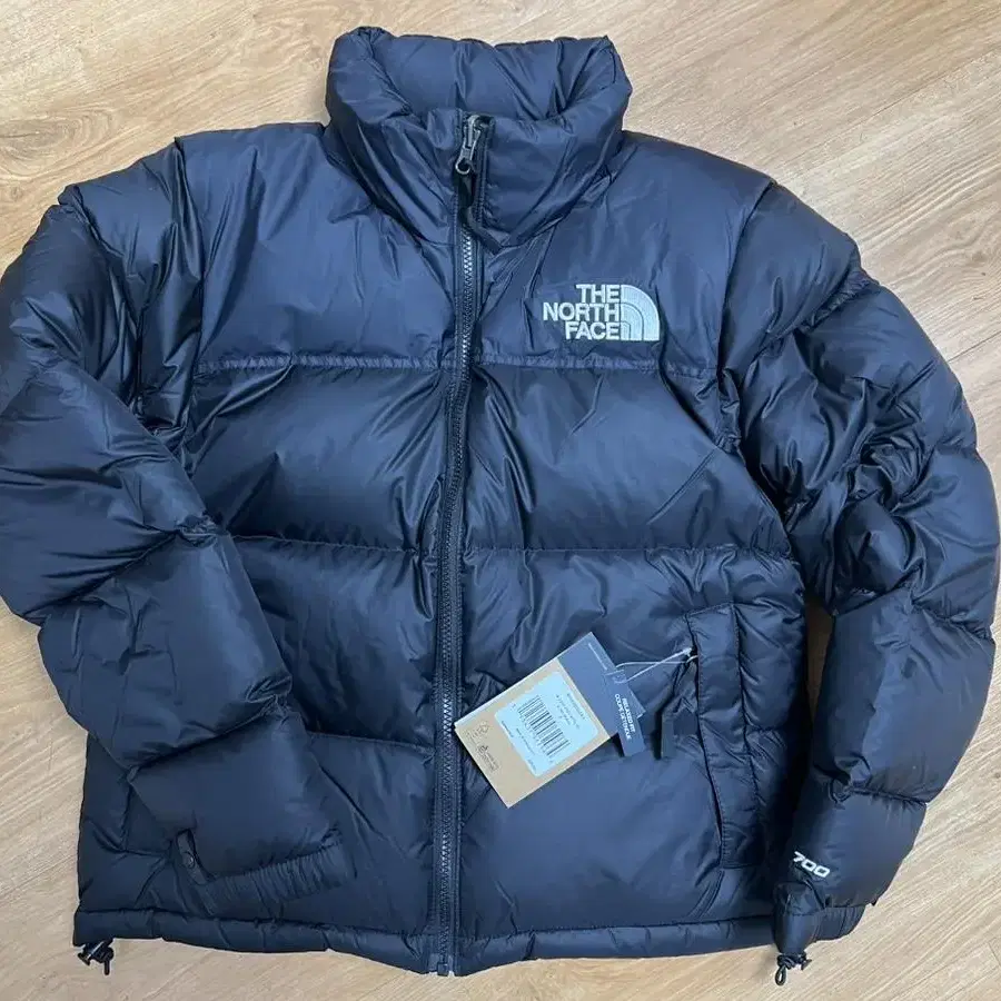 노스페이스 1996 레트로 눕시 자켓 리사이클드 TNF 블랙 NF0A3X