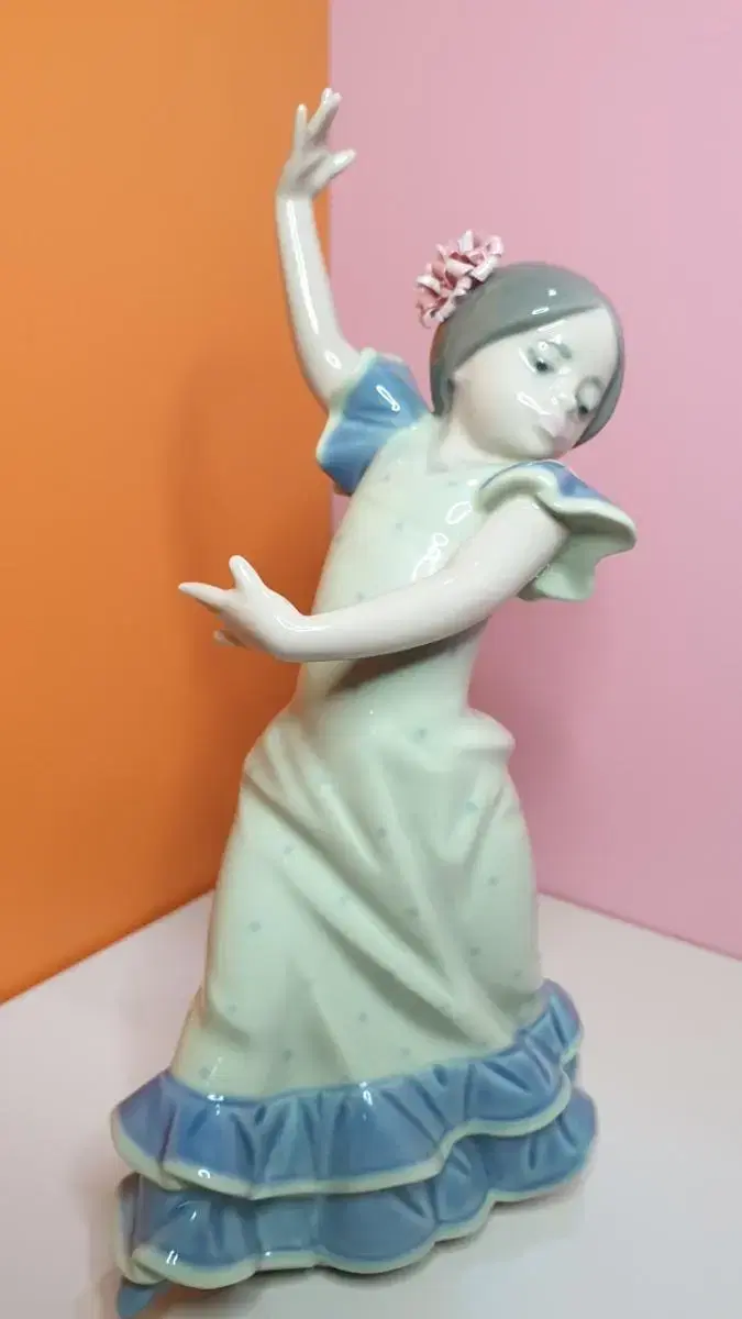 LLADRO Lolita Flamingo Dancer 5192 야드로