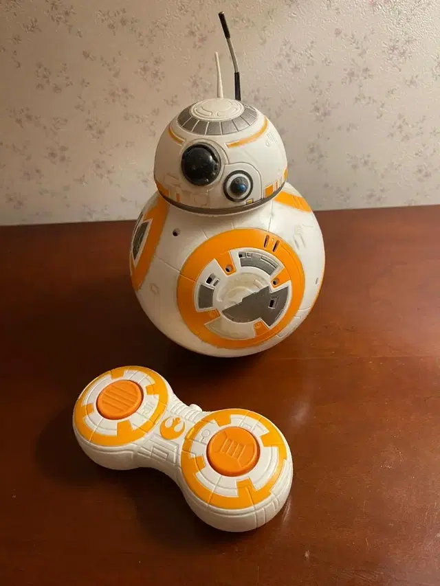 스타워즈 BB-8 무선조종 (중고)(홍콩월트디즈니랜드)