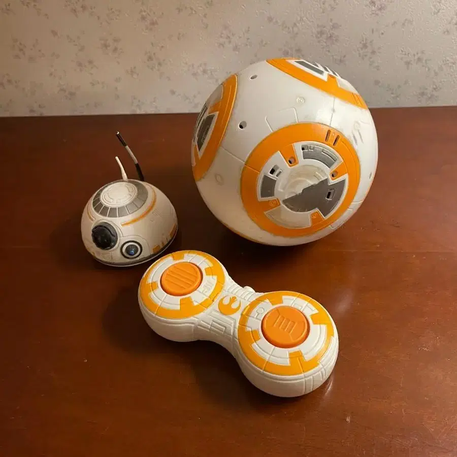 스타워즈 BB-8 무선조종 (중고)(홍콩월트디즈니랜드)