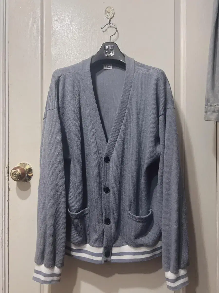 Overfit Cardigan