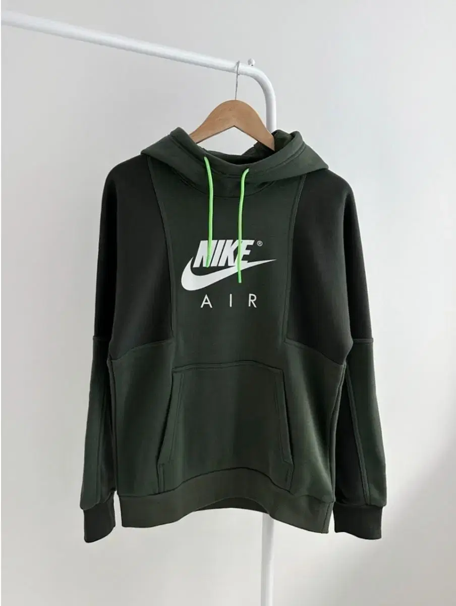 ((New)) Nike Hoodie US Size S