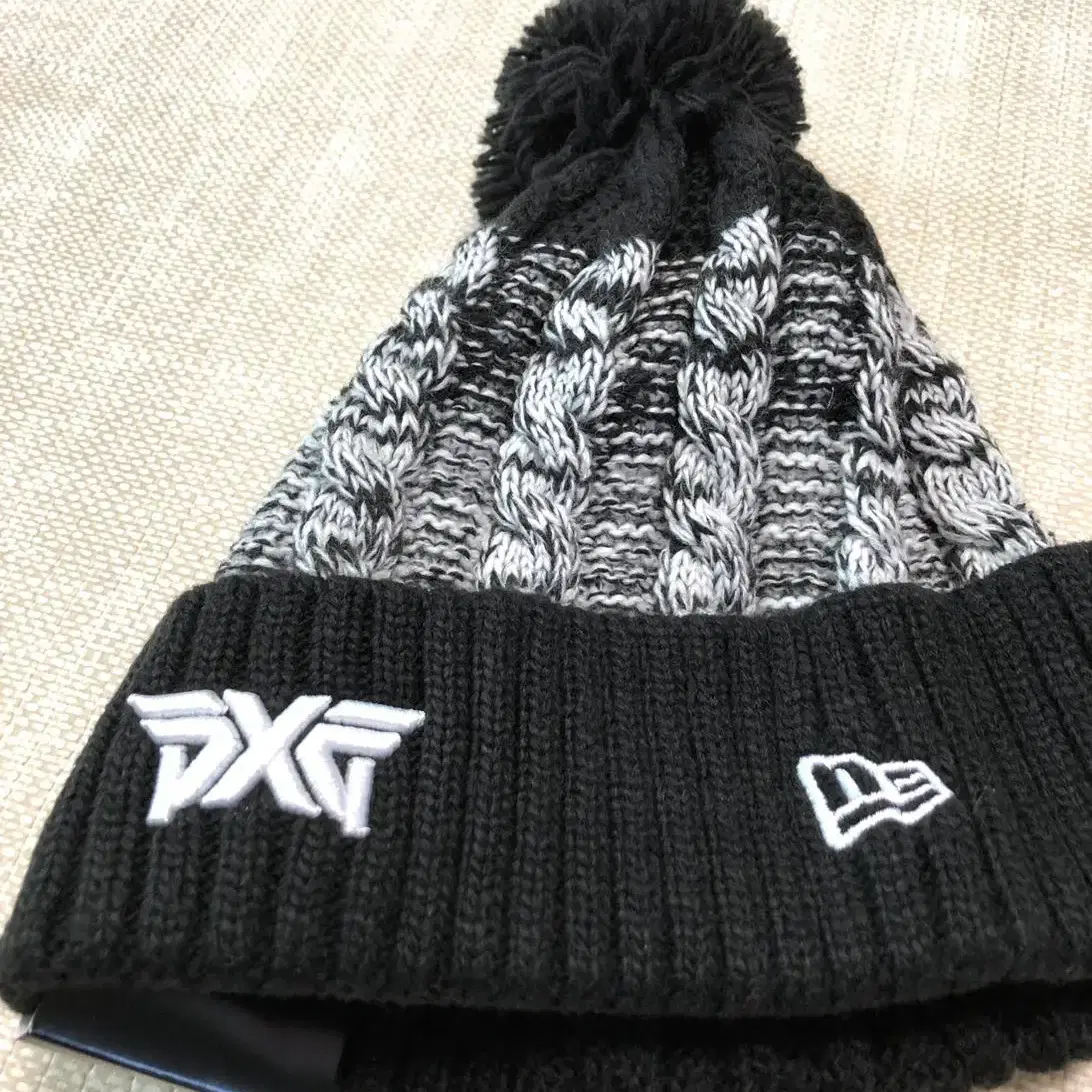 (새것) PXG 블랙 NEW ERA 비니