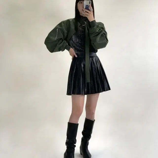 (새제품)루루서울 치마 losy leather skirt