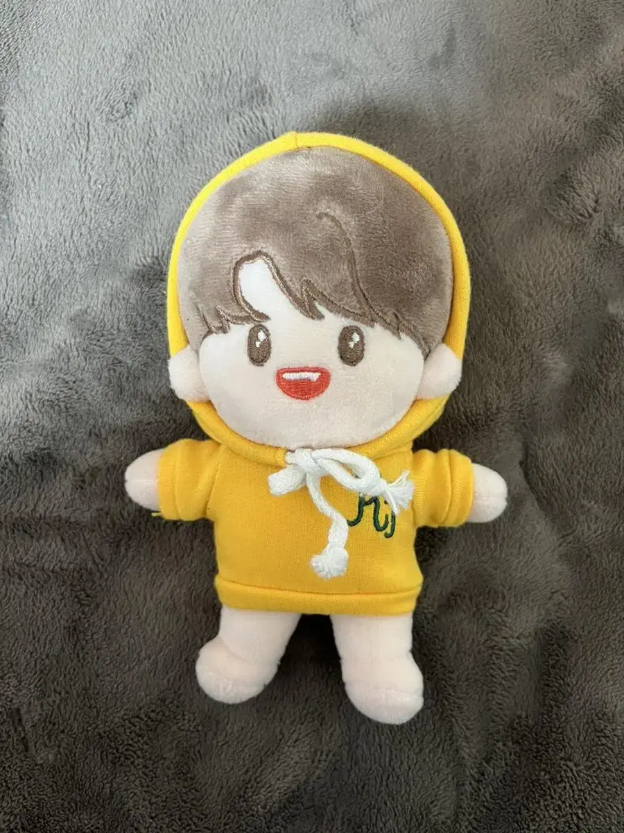 Renjun doll Honey Run WTS