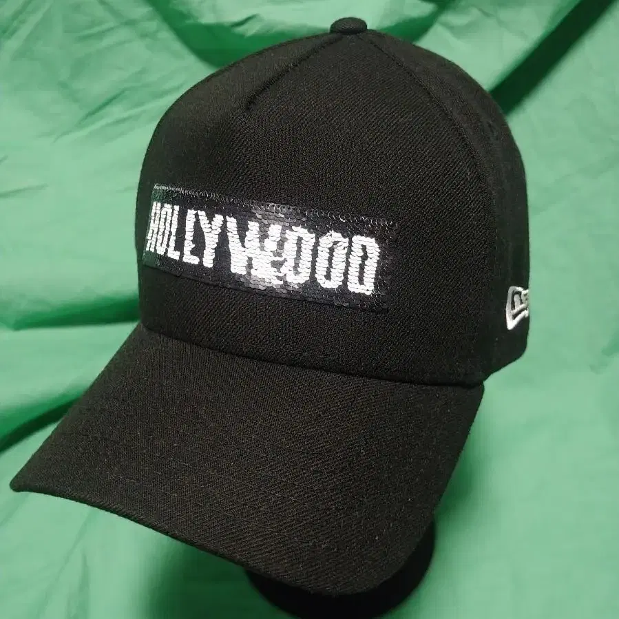 뉴에라 한정판 헐리우드 HOLYWOOD 스팽글 캡