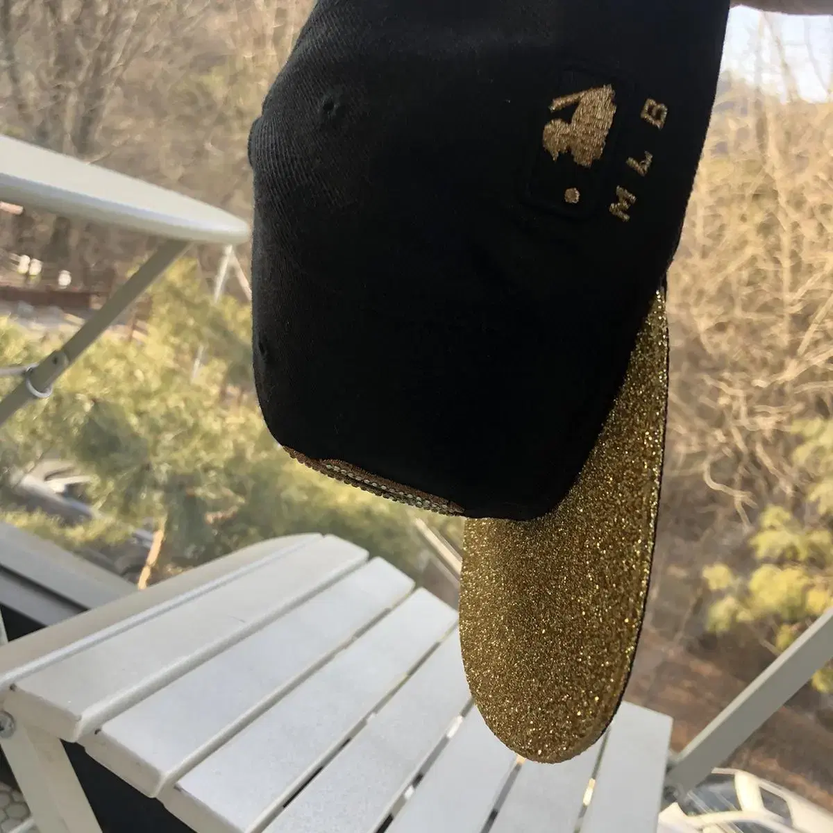 Vintage MLB gold glitter snapback