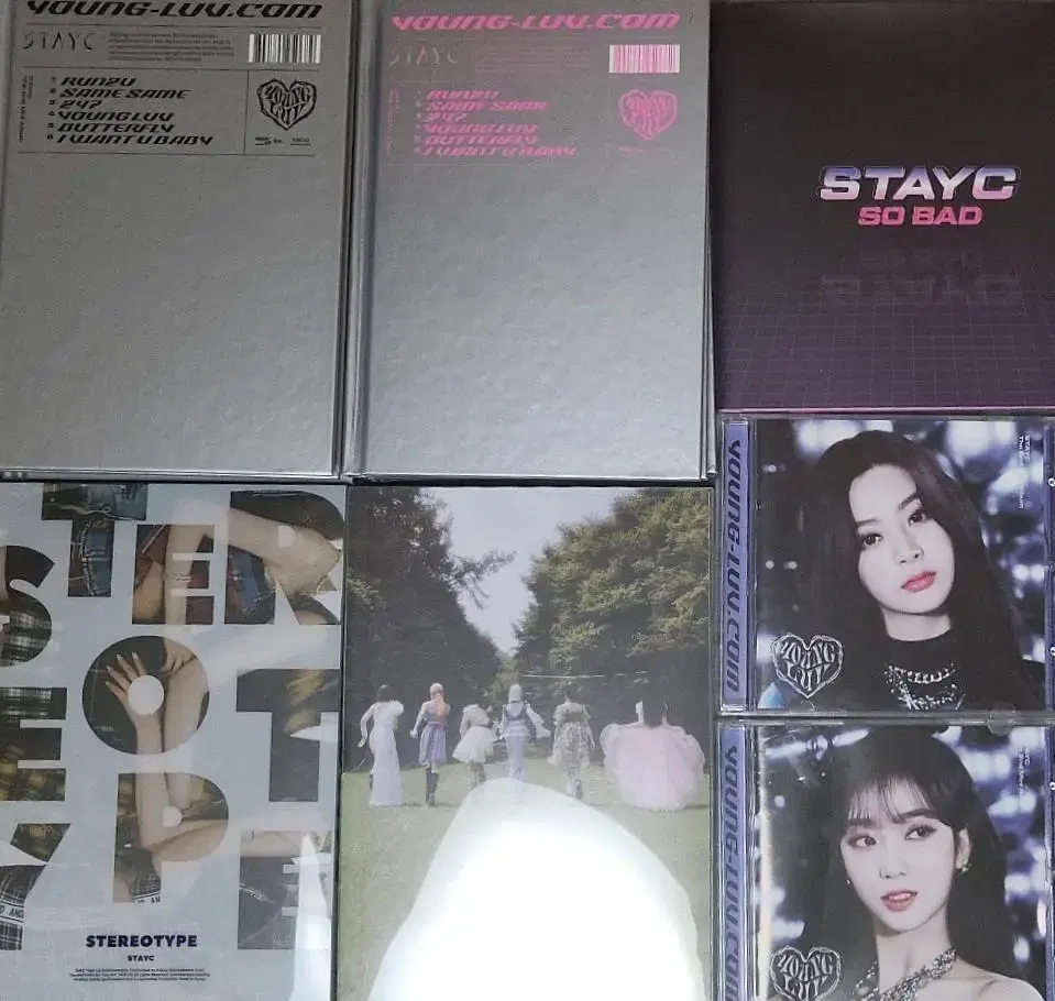 stayc unsealed album sobad sunglasses run to u jewelry album 2022 season's greetings sig