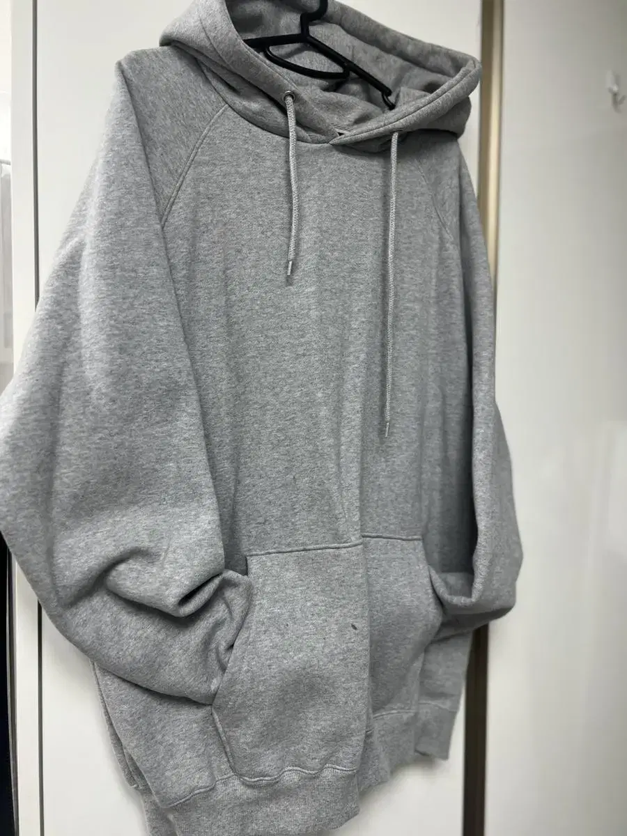 Gray hoodie sells cheap~!