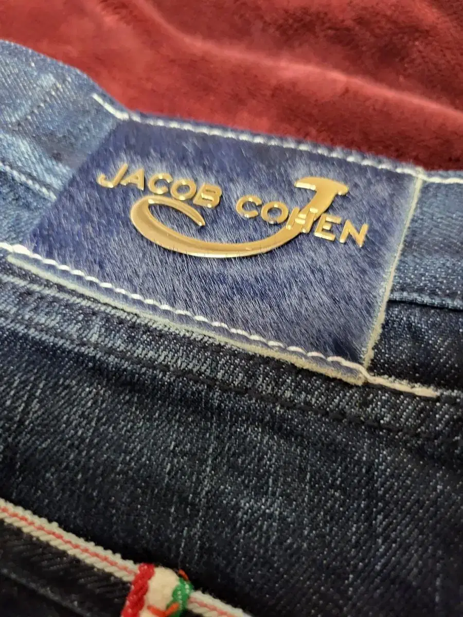 Jacob Cohen jeans for sale (size 31)