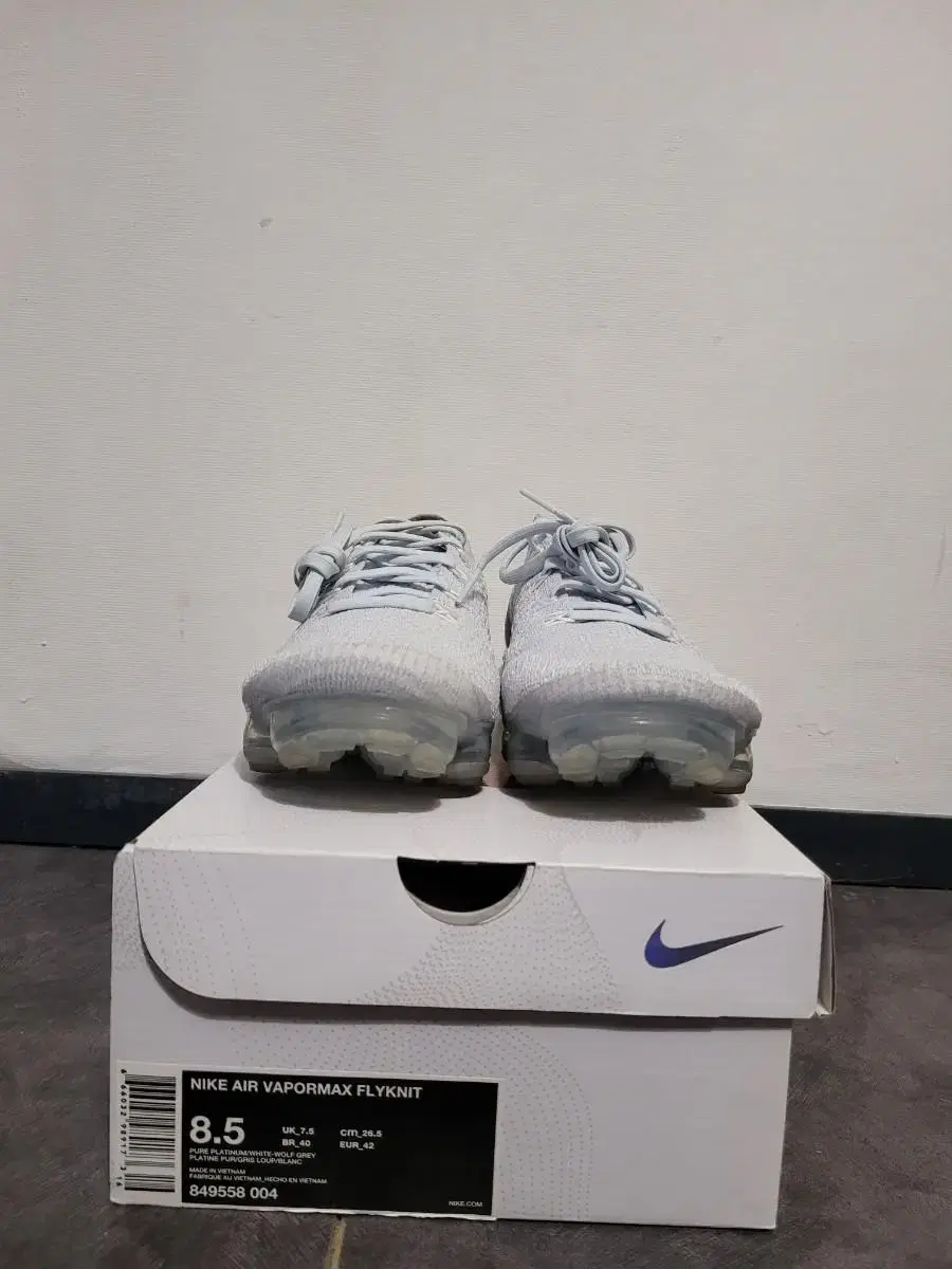 [265]Nike VaporMax Triple White