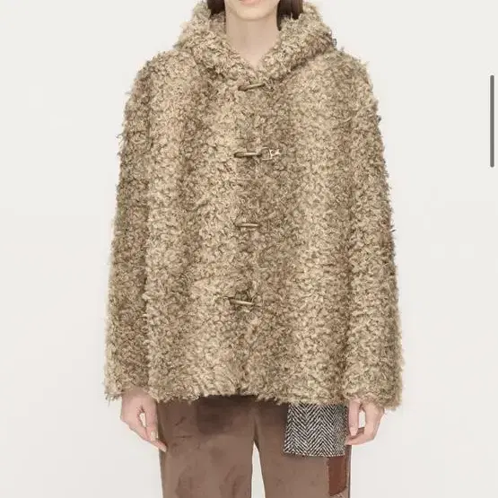 더오픈 시어링 더플자켓 SHEARLING HOODED DUFFLE