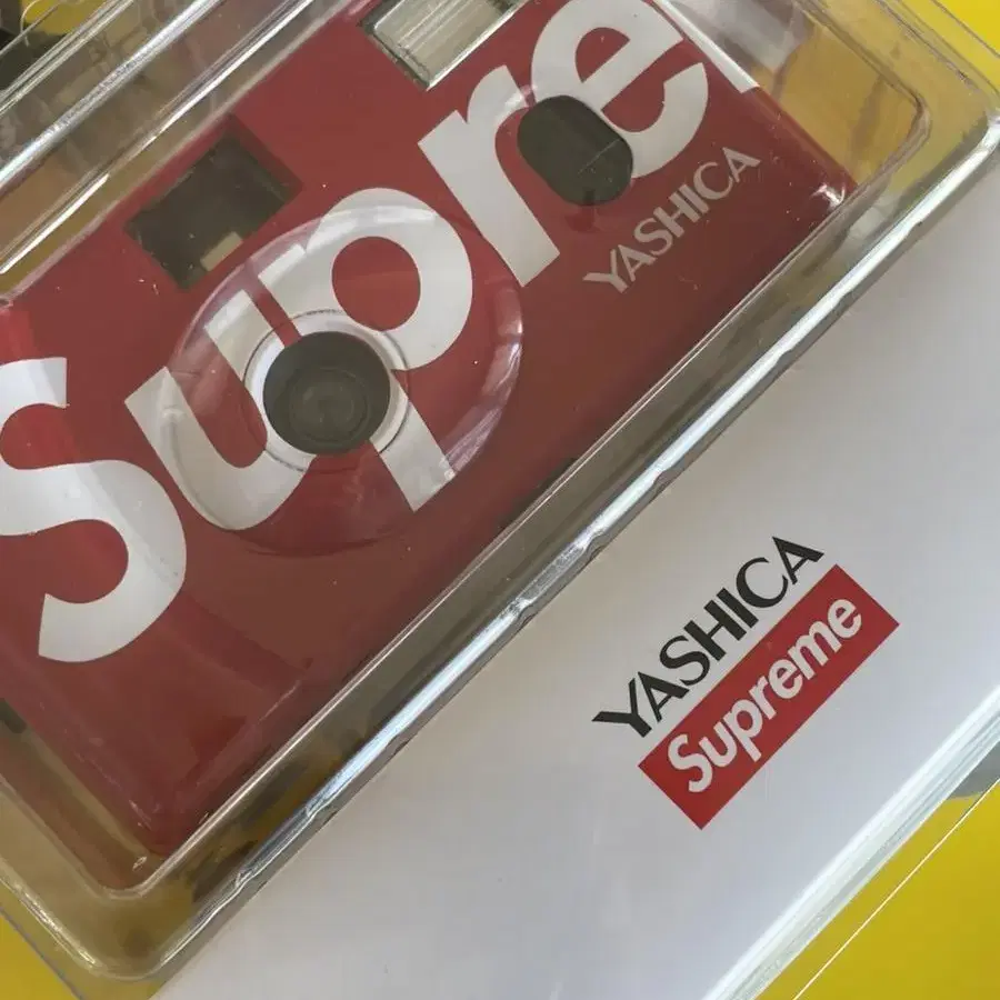 Supreme Yashica MF-1 Camera 슈프림 야시카