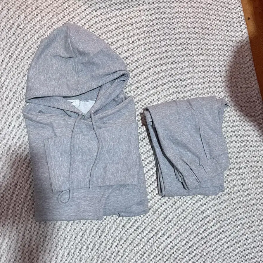 (Set Price) Gray Hooded Training Pants Set