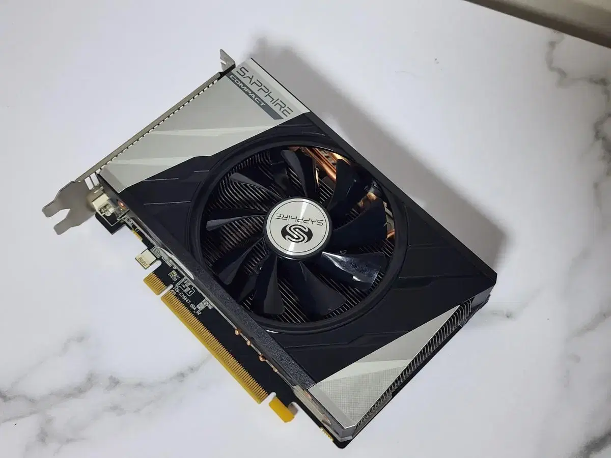 사파이어 라데온 R9 285 2G D5 ITX OG