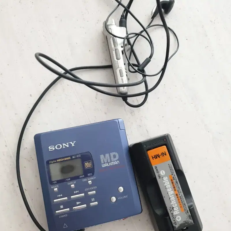 SONY MD워크맨 MZ-R55 소니 포터블MD플레이어 WALKMAN