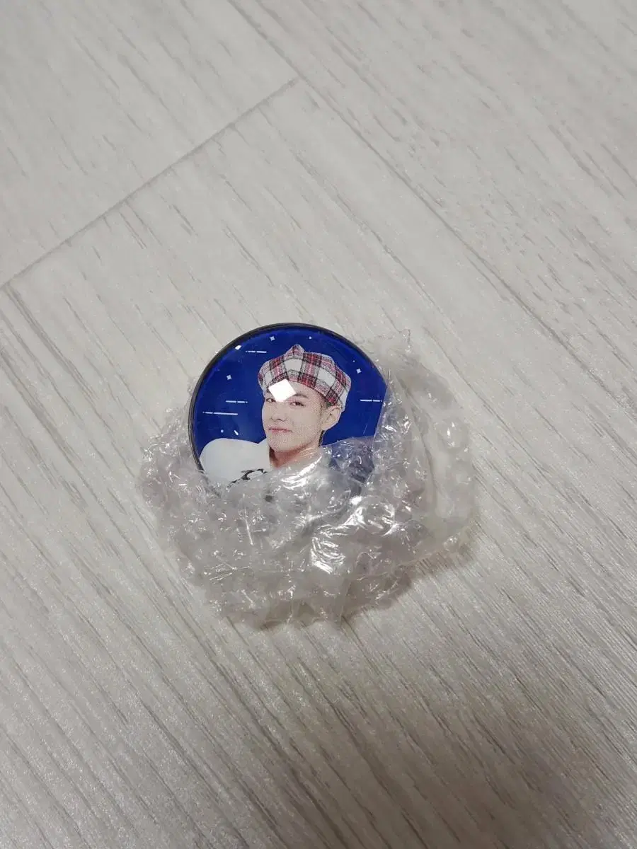 Magic Shop Taehyung Magnet (official goods, unofficial goods)