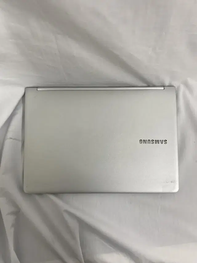 B급 삼성NT901X3L i7 6세대 8G SSD 13인치 중고노트북