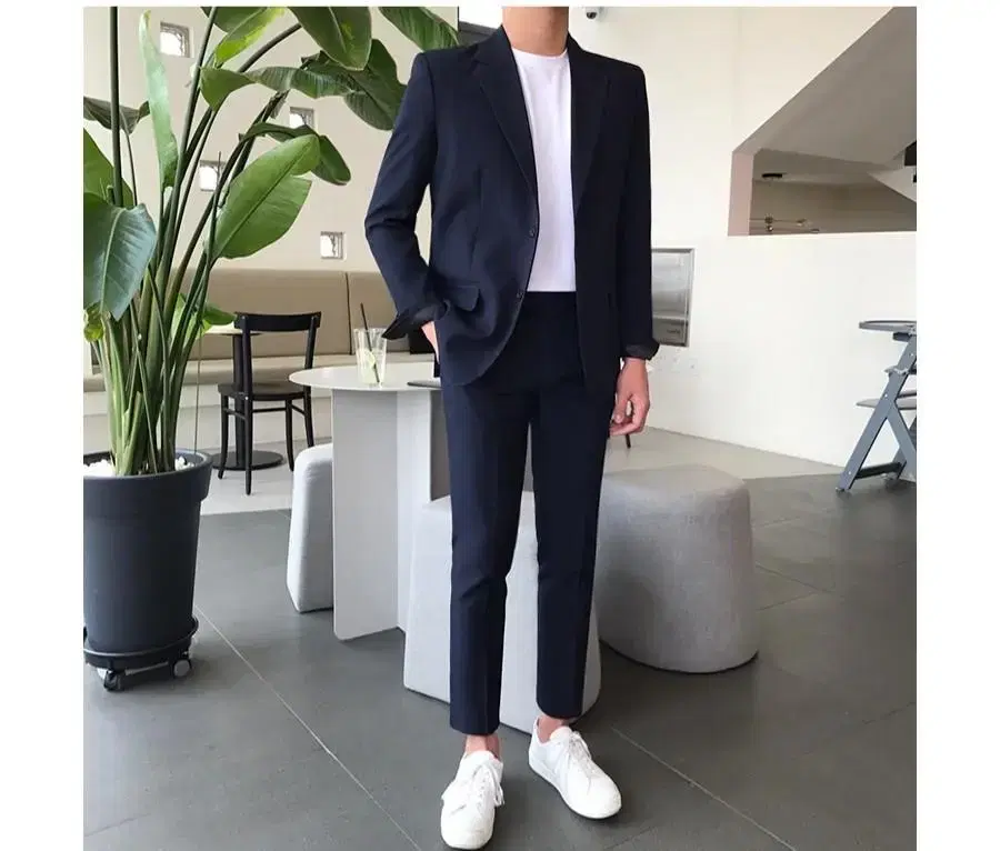 120,000 > 60,000 Jaden navy suit top and bottom han