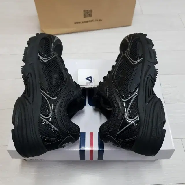 (220)FILA 휠라 TREXA 런닝화 BLACK