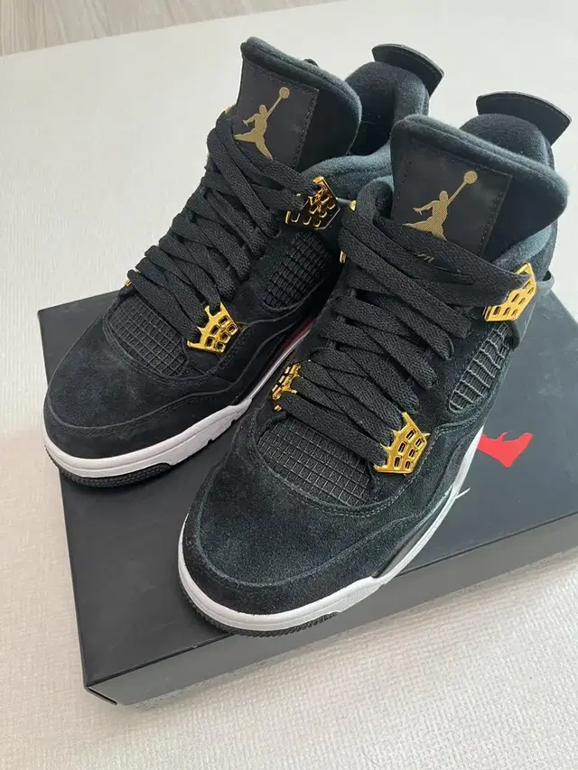 조던 4 로열티 JORDAN 4 (265mm)