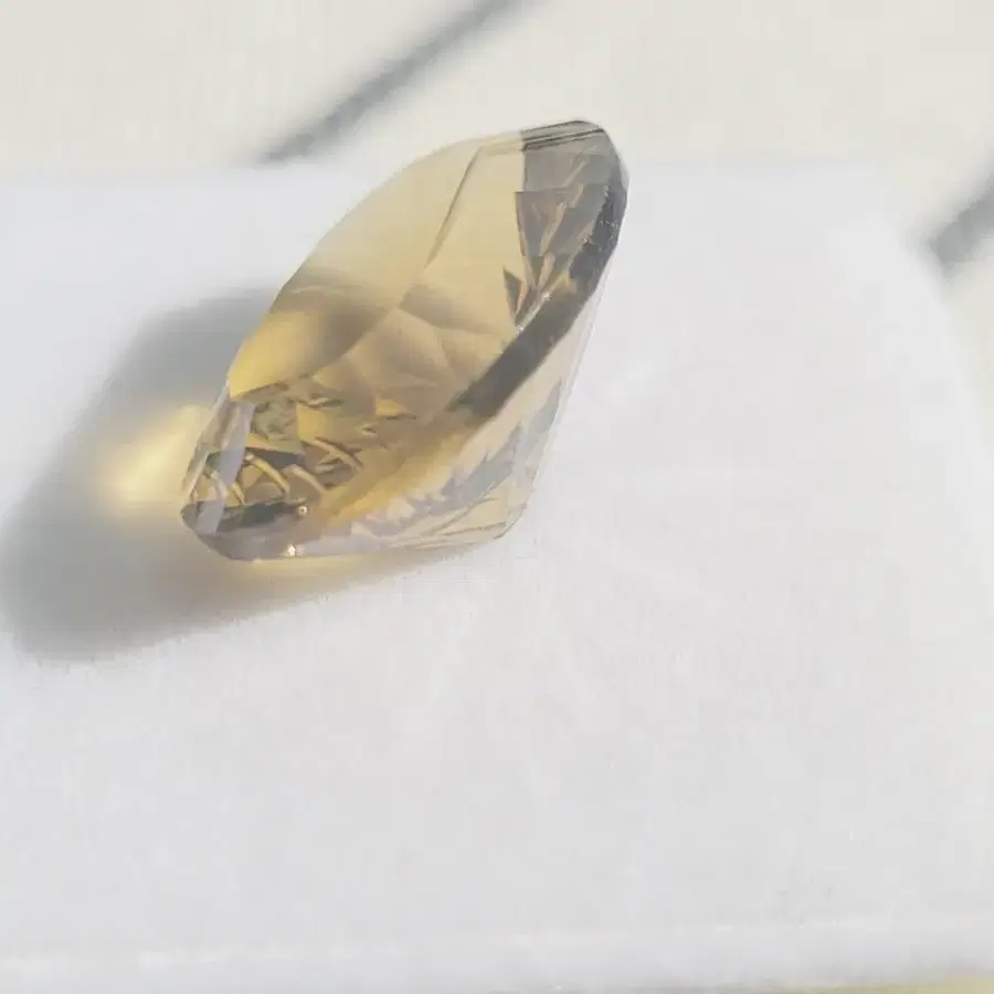 # 네츄럴 시트린(레몬쿼츠) 커팅 나석 11.7ct