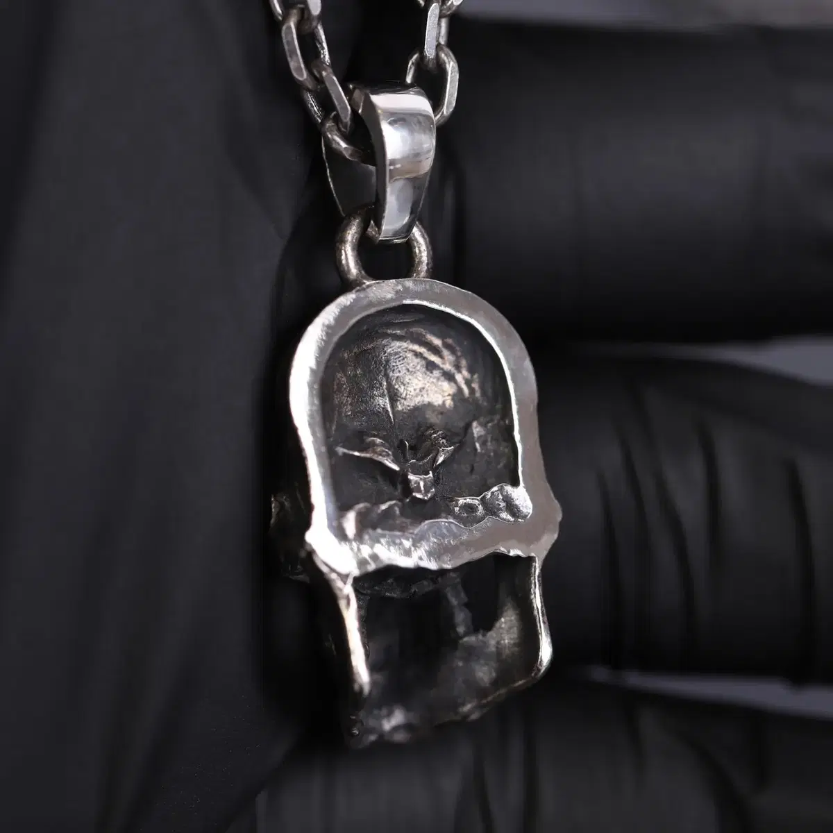 NONMESSPRODUCTS | Complete Skull Pendant