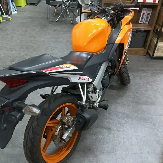 cbr125r 2015년식 27,000km 주행한 차량 155만원에 매각