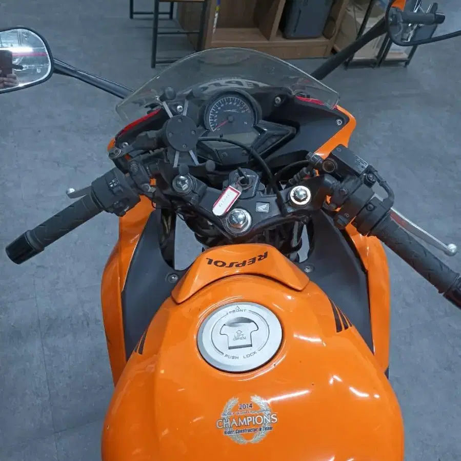 cbr125r 2015년식 27,000km 주행한 차량 155만원에 매각