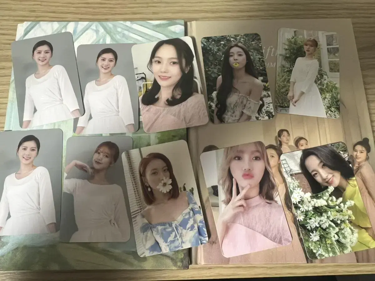 Sell the first edition of Oh My Girl Multi-Season album 