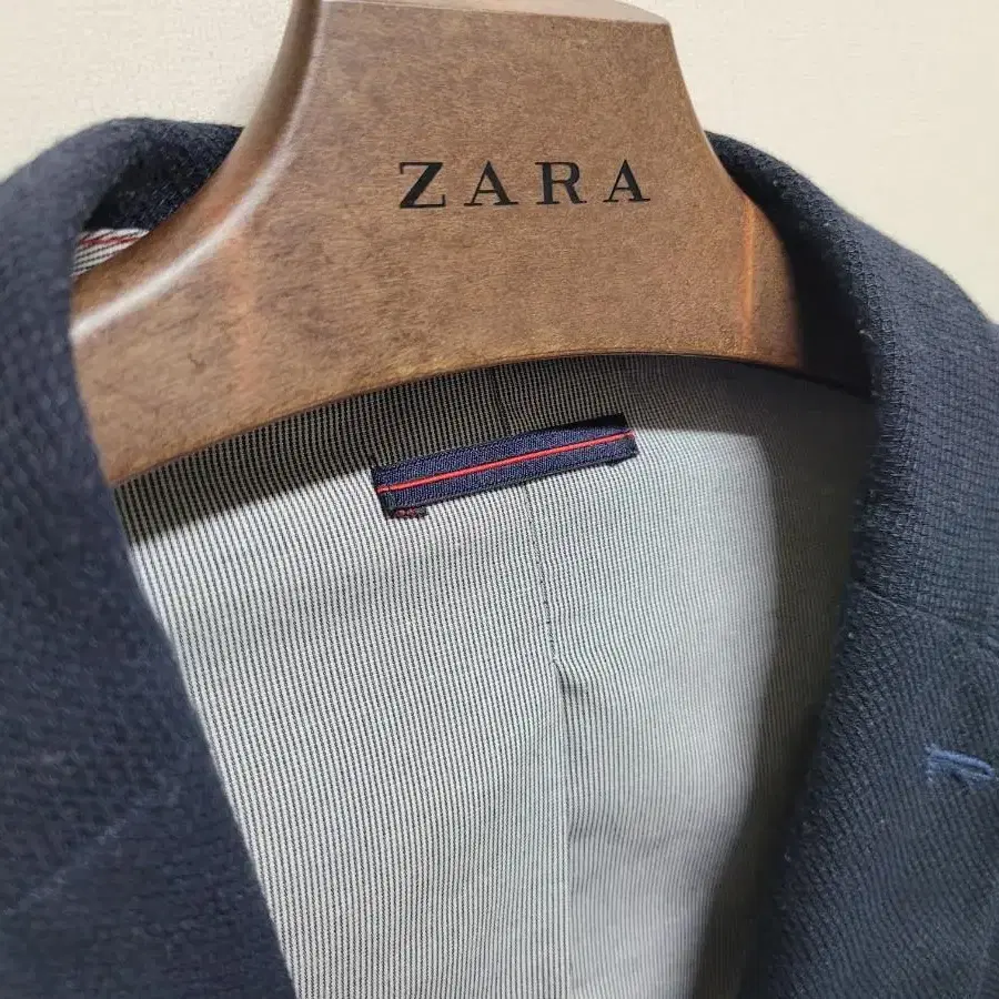 거의새것) ZARA 자라 네이비자켓 사이즈 Eu48. 국내 M-슬림L