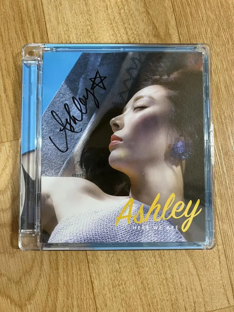 Written by Ashley from sign album