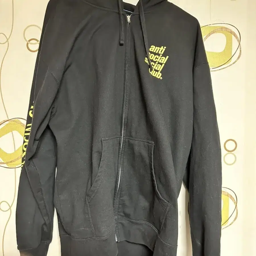 [USED][XXL] Split Black Zip Hoodie