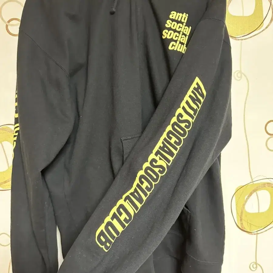 [USED][XXL] Split Black Zip Hoodie