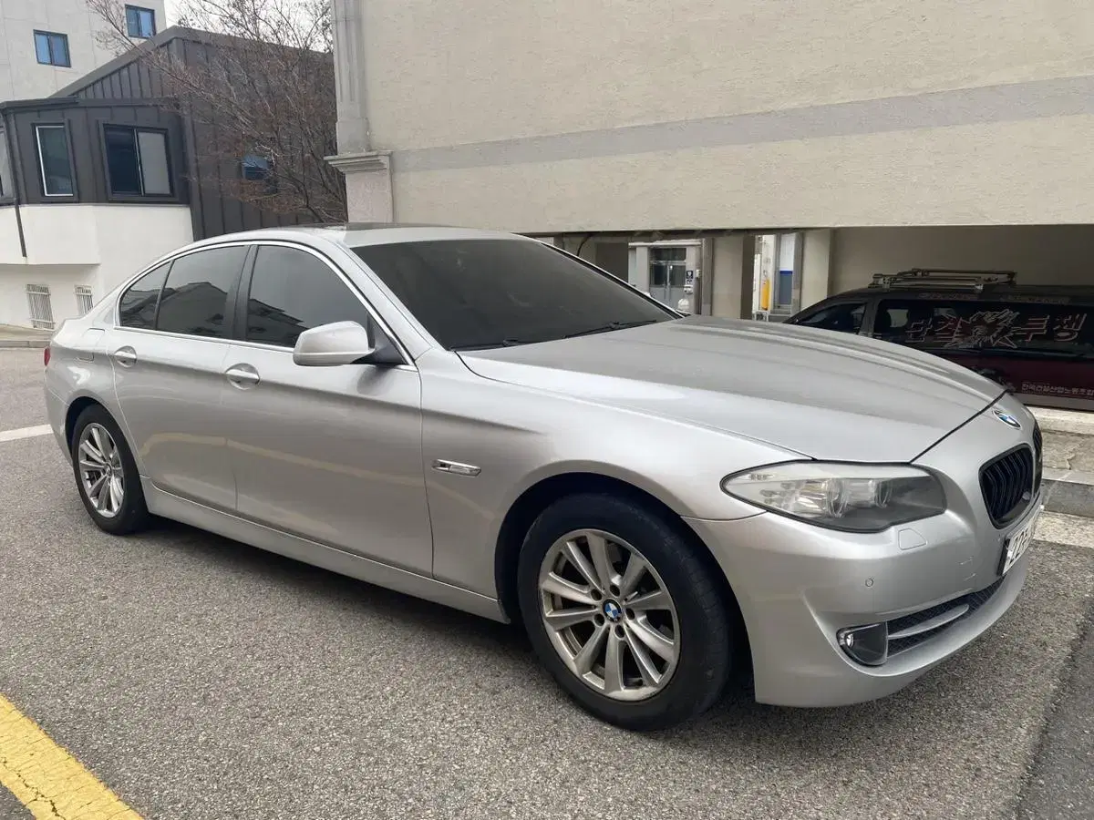 BMW 528i 깨끗한차 판매 - 1