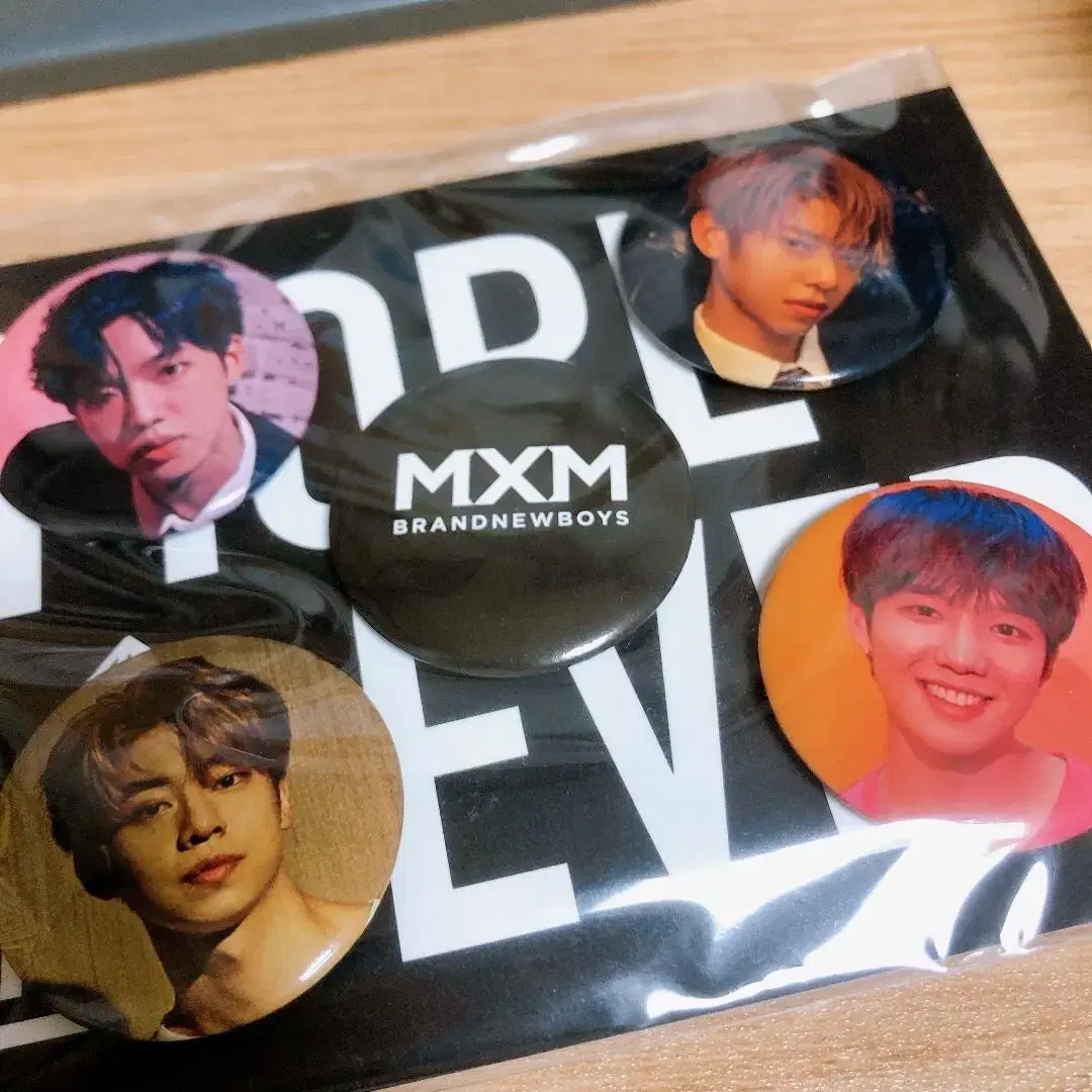 MXM kim donghyun No merchandise