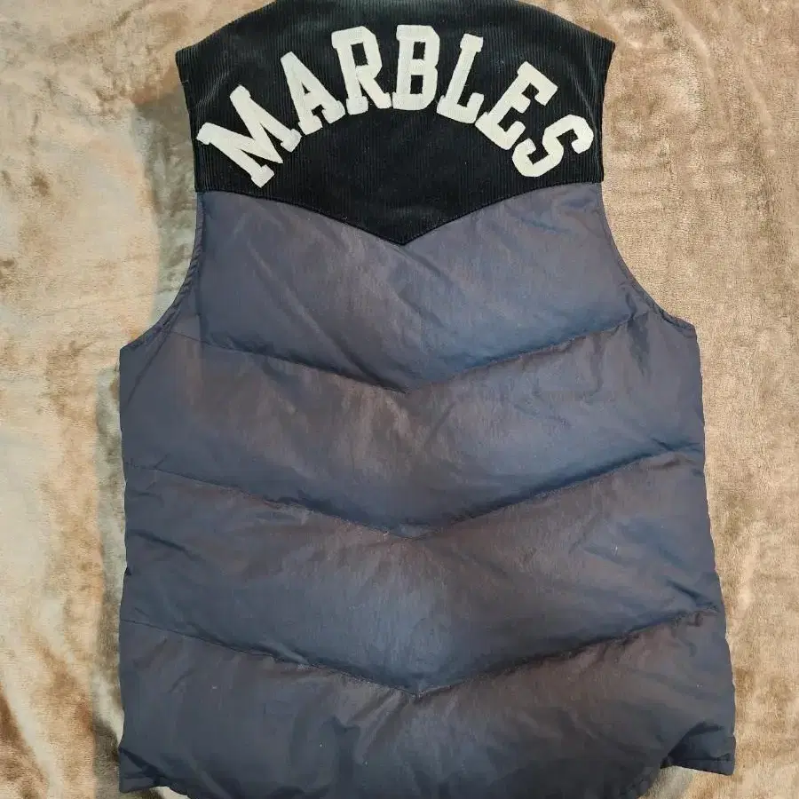 Marbles(마블스) 패딩조끼 40 (기무라 타쿠야 착용)