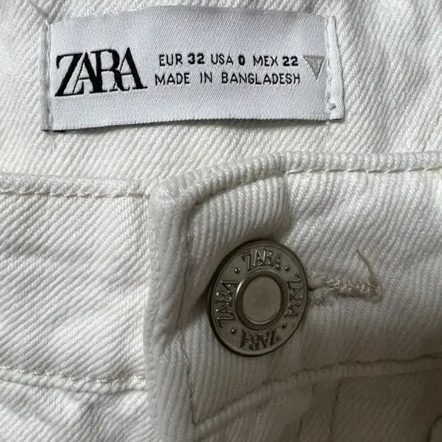 ZARA 자라 화이트 일자 팬츠