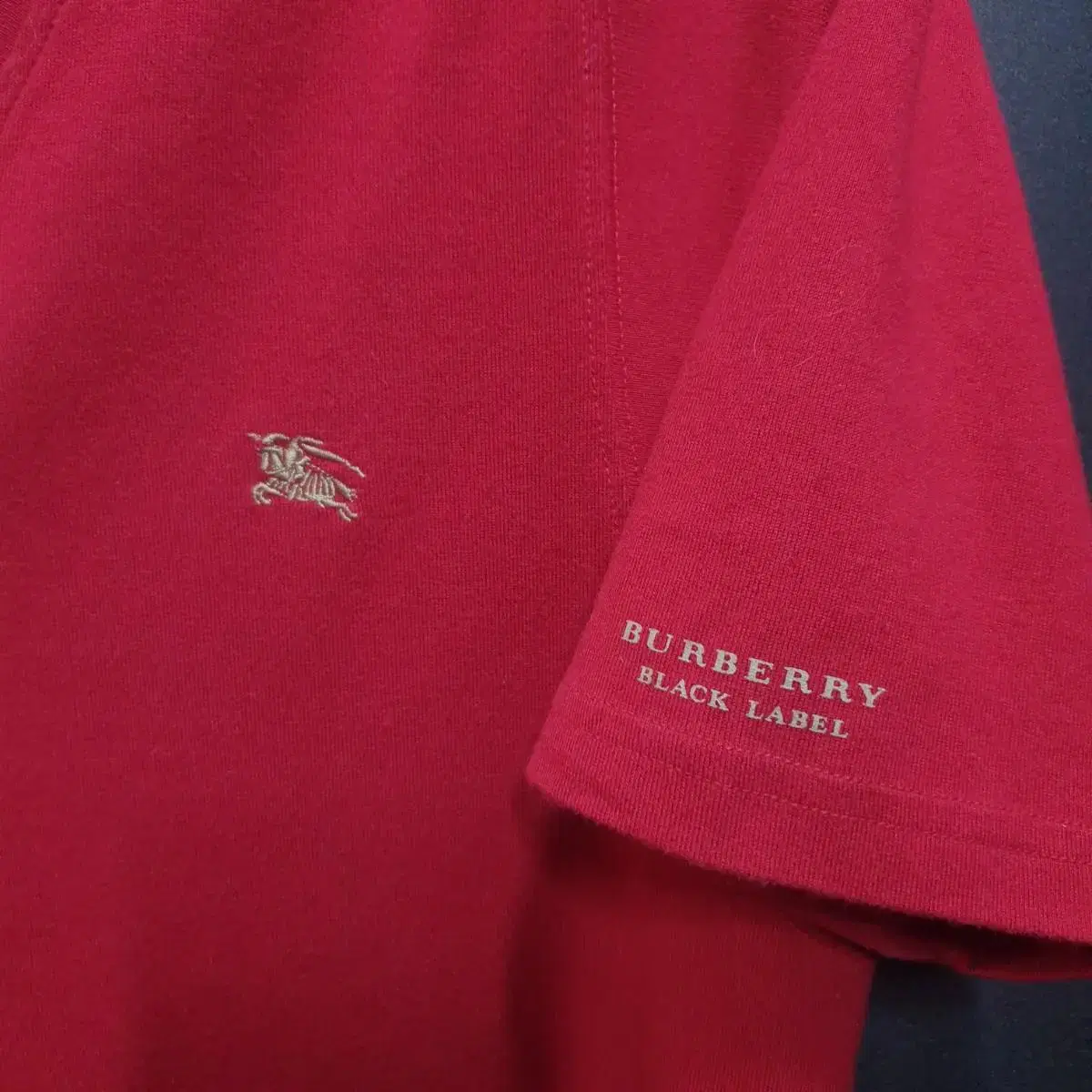 Burberry 버버리 블랙라벨 슬림핏 브이넥 셔츠