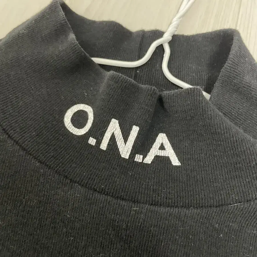 ona 모크넥 반폴라