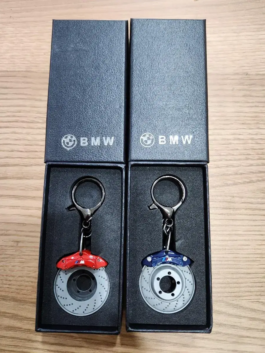 BMW 디스크 키링입니다