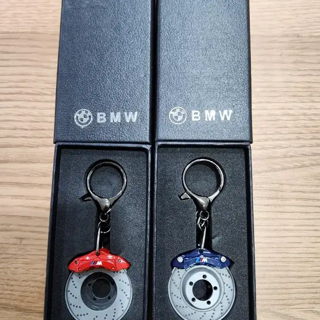 BMW 디스크 키링입니다