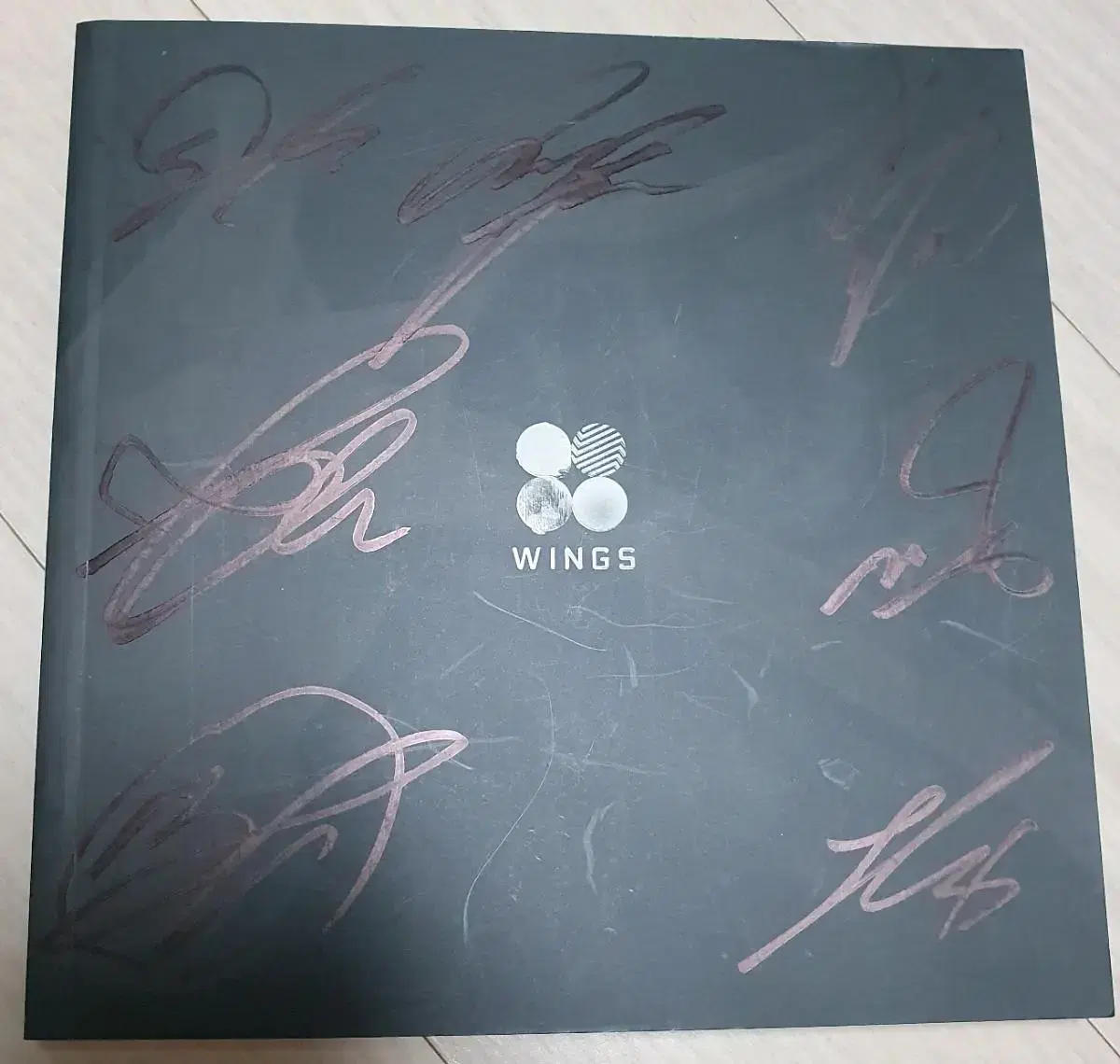 방탄 BTS 윙즈 싸인 CD (W버전)