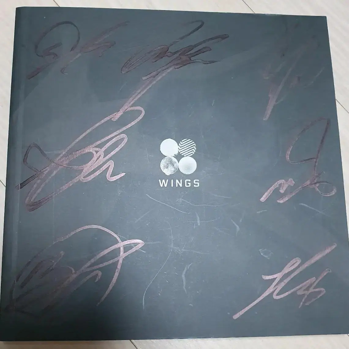 방탄 BTS 윙즈 싸인 CD (W버전)