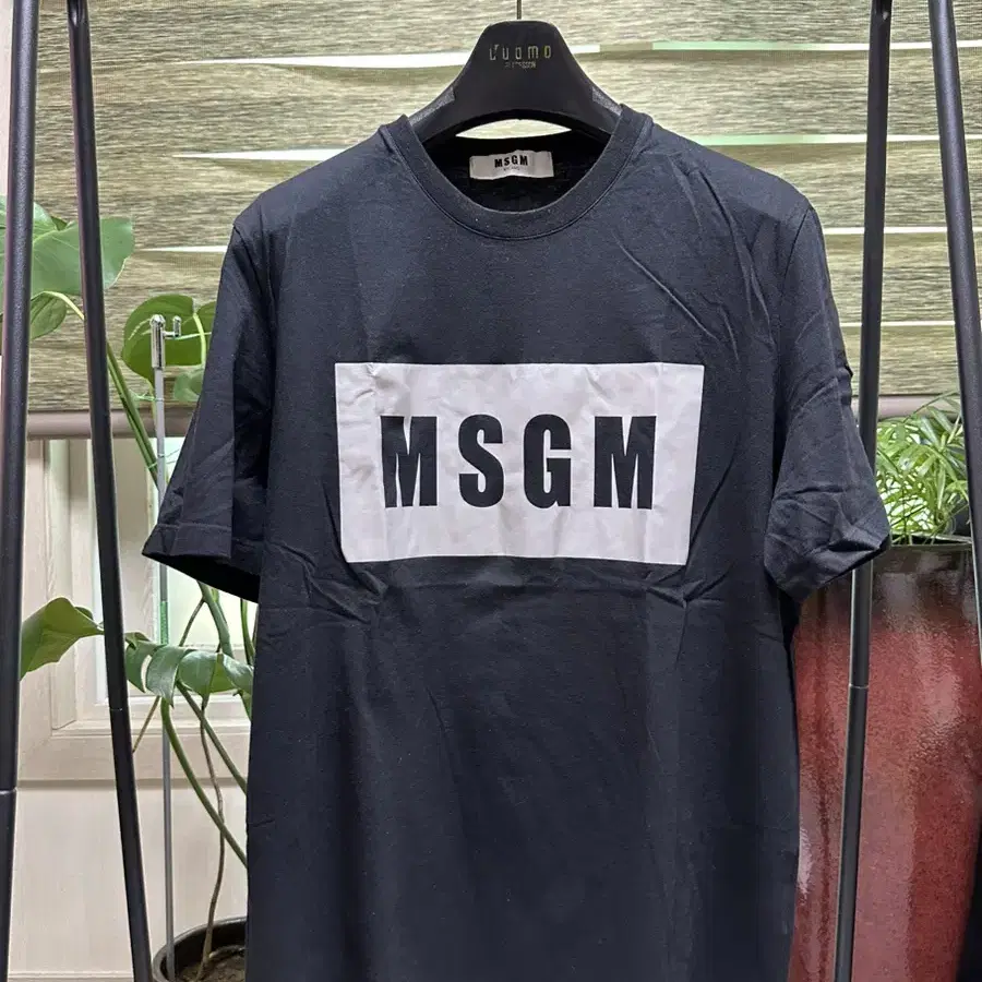 [XL]22.MSGM 반팔티 (블랙)