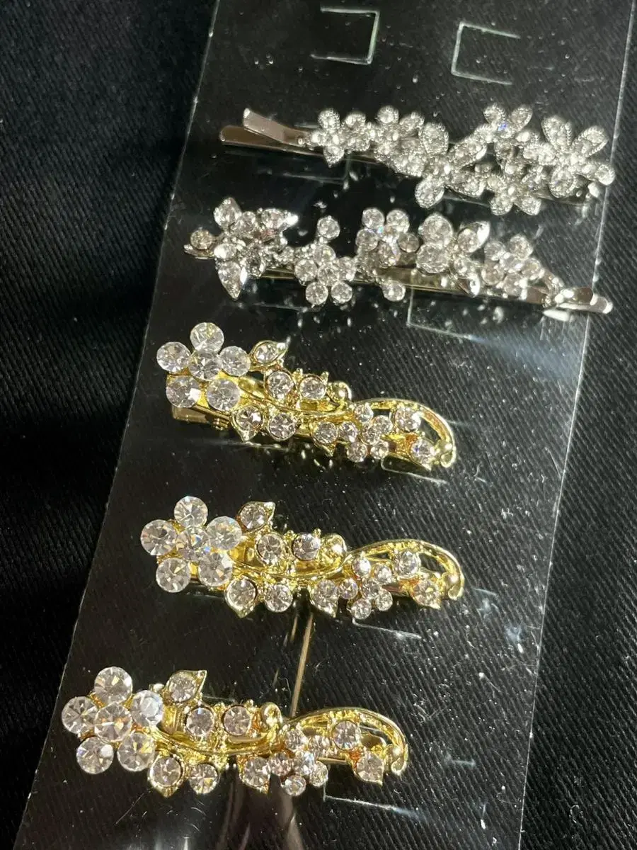 New product: High-quality cubic Swarovski hairpin from Australia