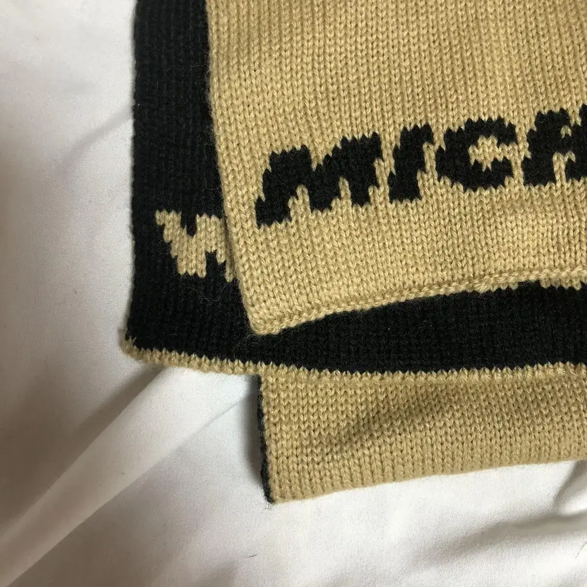 Vintage Michelin beige muffler