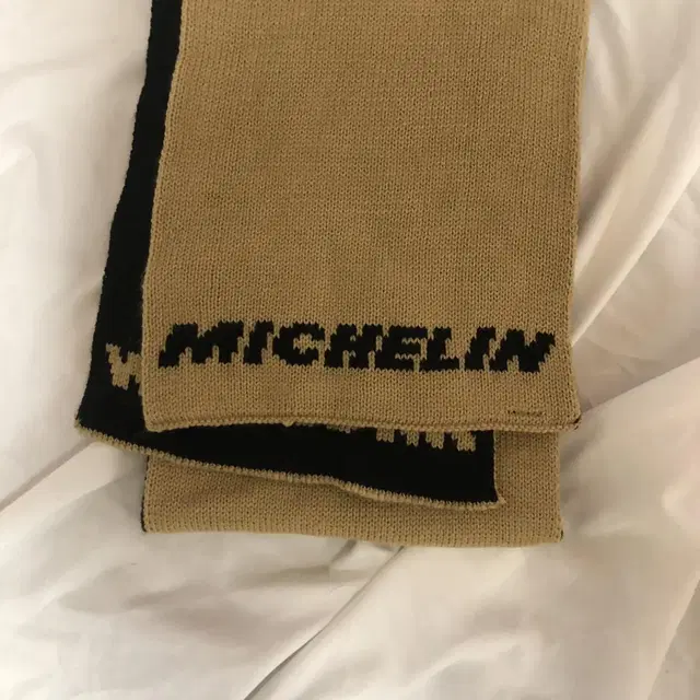 Vintage Michelin beige muffler