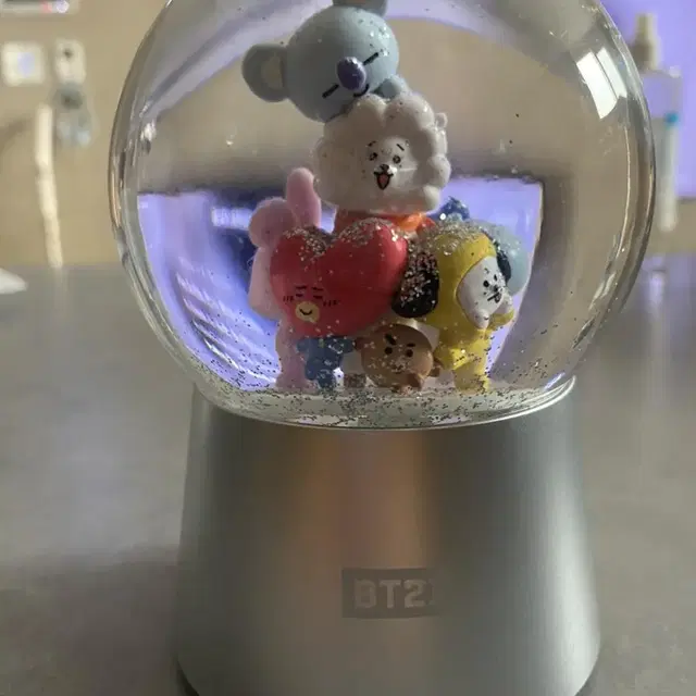 BT21 스노우볼